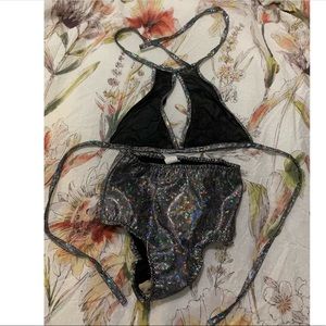 iHeartRaves set size small